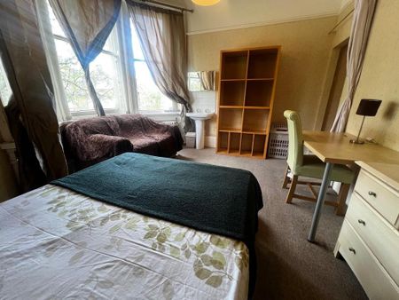 9 bedroom house share to rent - Photo 2