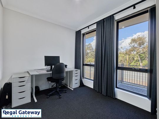 146A Lyon Road, AUBIN GROVE WA 6164 - Photo 1