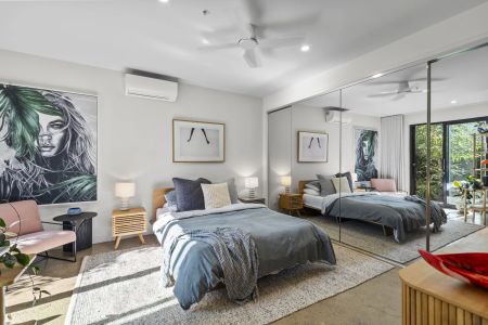 Stylish Three-Story Property in an Amazing Location! - Photo 5