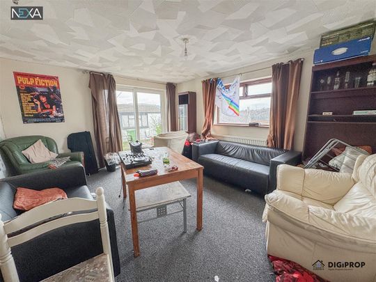 Room For Rent Tower Street, Pontypridd - Photo 1