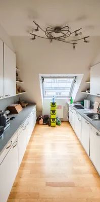 Geräumige Dachgeschoßwohnung mit schönen Außenflächen - Foto 1