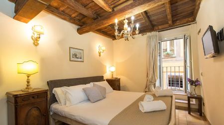 Vicolo Paganica, Rome, Lazio 00186 - Photo 4