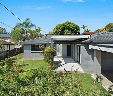 15 Luxor Street, Southport QLD 4215 - House For Rent - $900 | Domain - Photo 5