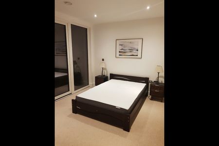 1 Bed Flat, Harbourside Court, SE8 - Photo 3