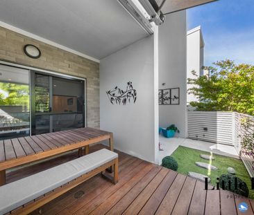 22 Edgeworth Parade, Coombs ACT 2611 - Townhouse For Rent | Domain - Photo 5