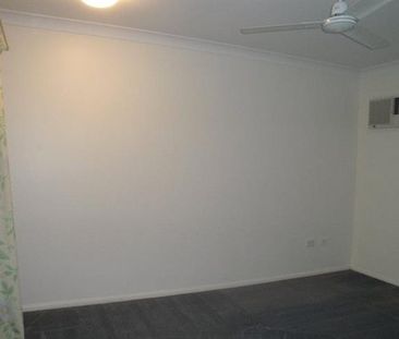 3 BEDROOM FAMILY HOME IN KIRWAN! - Photo 5