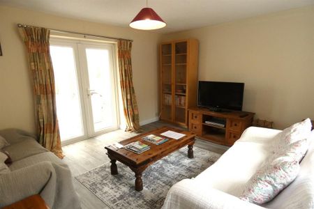 1 bedroom semi-detached house to rent - Photo 5