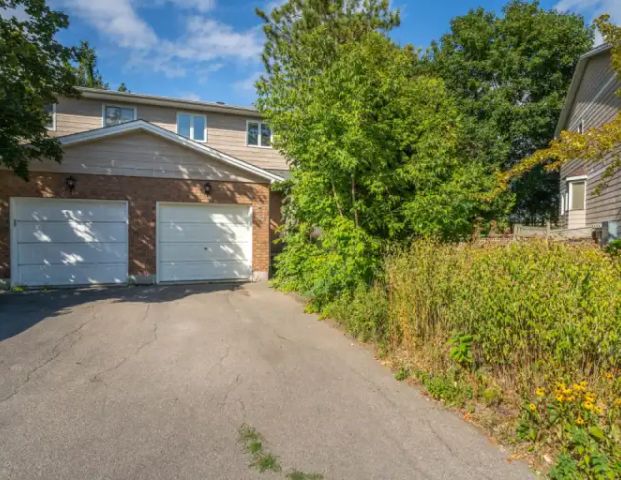 37 Sturbridge Private | 37 Sturbridge Private -, Ottawa - Photo 1