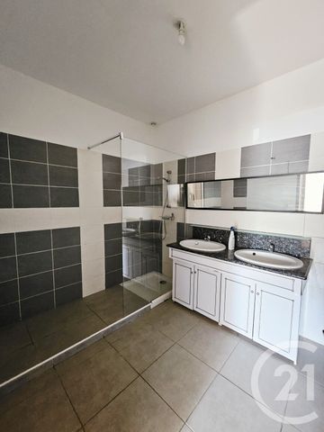 Location Appartement 3 pièces 105m² GRAULHET 81300 - Photo 4