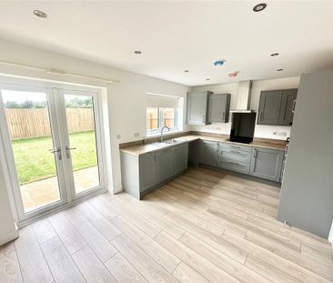 3 bedroom semi-detached house to rent - Photo 6