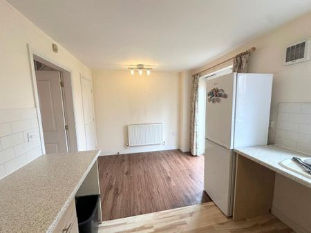 3 bedroom terraced house to rent - Photo 2