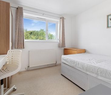 6 bedroom end of terrace house to rent - Photo 6