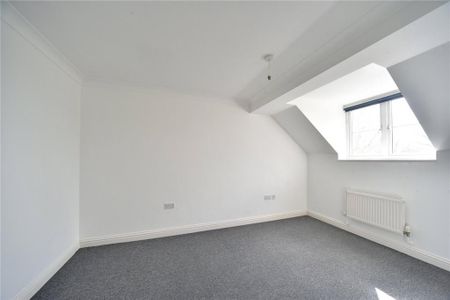4 bedroom terraced house to rent - Photo 5