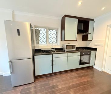 Elsenwood Crescent, Camberley, GU15 - Photo 2