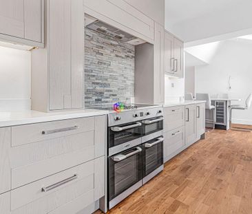 5 bedroom end of terrace house to rent - Photo 4