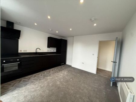 1 bedroom flat to rent - Photo 3