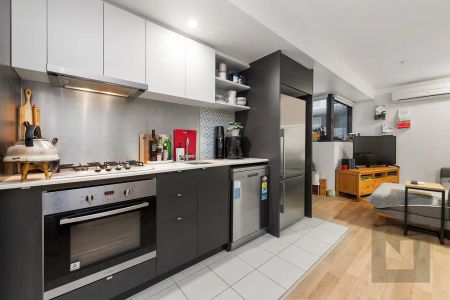 “Fully Furnished apartment in the heart of Footscray” - Photo 4