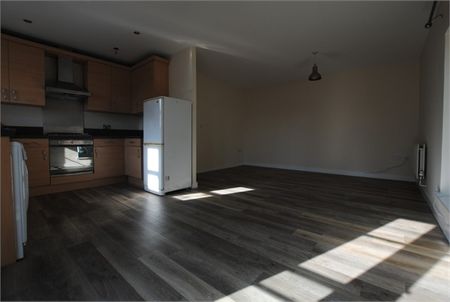 Kingfisher Drive, Kent, London - Photo 5