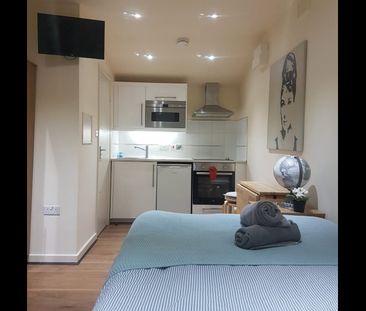 Studio Flat, Willesden Green, NW2 - Photo 2