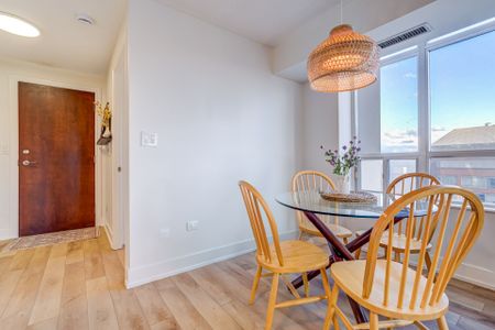 For Lease - 310 Burnhamthorpe Road Unit# 2412, Mississauga, Ontario - Photo 5