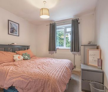 2 bedroom terraced house to rent - Photo 3