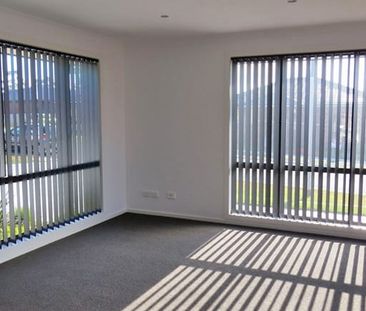 Spacious Three Bedroom Villa - Photo 1