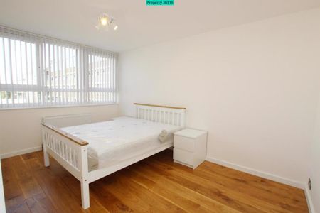 4 bedroom flat to rent - Photo 3