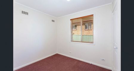 3/74 Tharwa Road, Queanbeyan - Photo 3