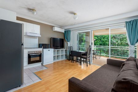 FURNISHED 1 BEDROOM APARTMENT - CLOSE TO AMENITIES - Photo 3