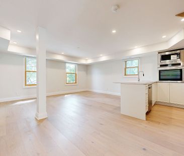 For Lease - 33 Centre Street Unit# Unit A, Vaughan, Ontario - Photo 2