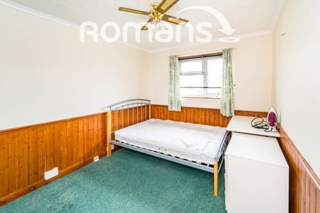 4 bedroom house to rent - Photo 2