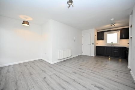 Apt 4, 61 Central Avenue, Bangor, BT20 3AU - Photo 4