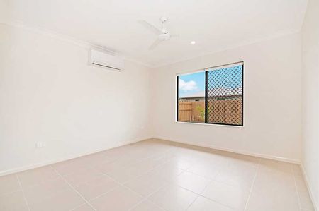 Modern Living in Mount Low - Photo 4