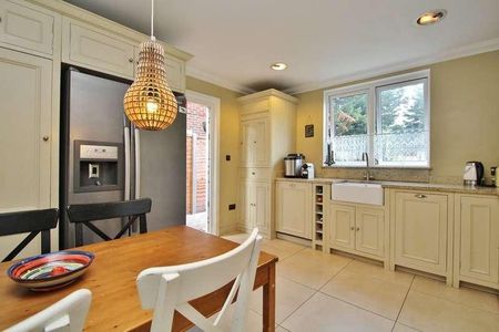 Ewell Road, Surbiton, KT6 - Photo 2