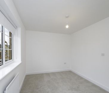 2 bedroom semi-detached house to rent - Photo 4