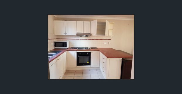 Affordable Townhouse & close to Auburn Station - Photo 1