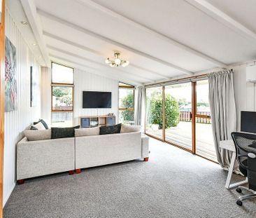 Light-Filled Family Home with Entertainers’ Deck a - Photo 5