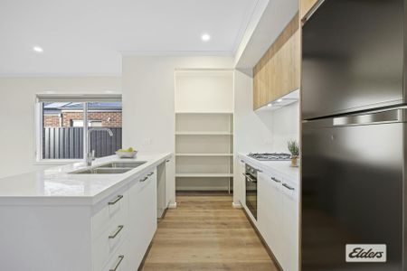 Modern Family Living - Photo 3