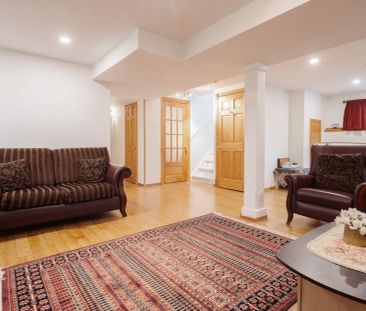 Maison de plain-pied - 7210 Place Trevi - Photo 3