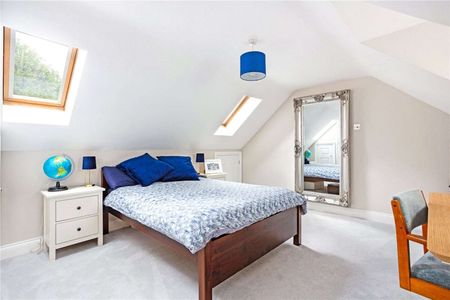 An immaculately presented four-bedroom detached family home with garaging. - Photo 5