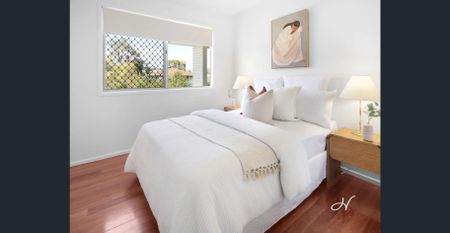 CLASSIC HIGHSET CHARM WITH VERSATILE EXTRA SPACE - Photo 3