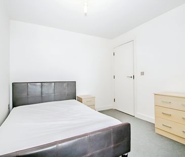 2 bedroom property to rent - Photo 1