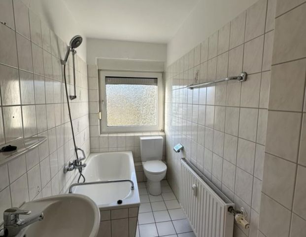 Hourtenhofstraße 16, 47445 Moers - Photo 1