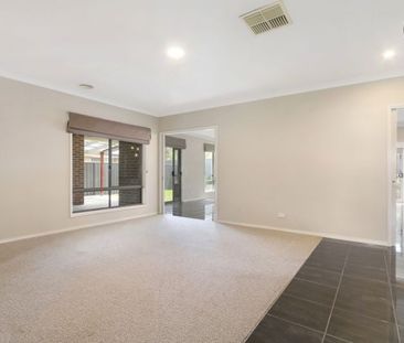 16 Lysterfield Lane, Wodonga - Photo 1