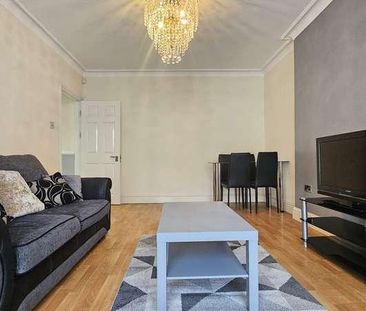 Bowes Road, W3 - Photo 3