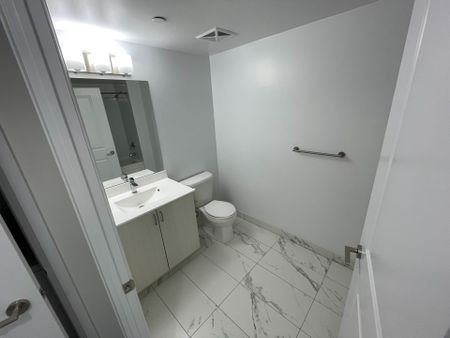 For Lease - 55 Smooth Rose Court Unit# 2410, Toronto, Ontario - Photo 4