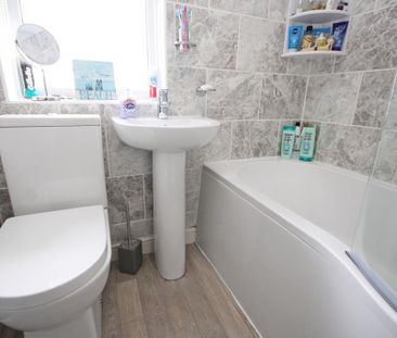 2 bedroom terraced house to rent - Photo 5