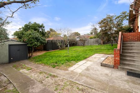 24 Burt Cresent, Hampton East VIC 3188 - House For Rent | Domain - Photo 2