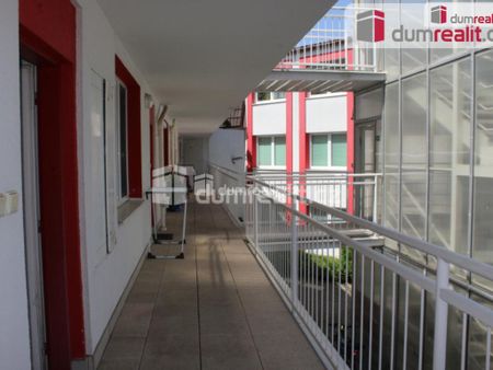 Pronájem bytu 1+kk 45 m2 - Fotografie 5