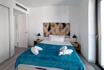 425 Villamartin Paradise